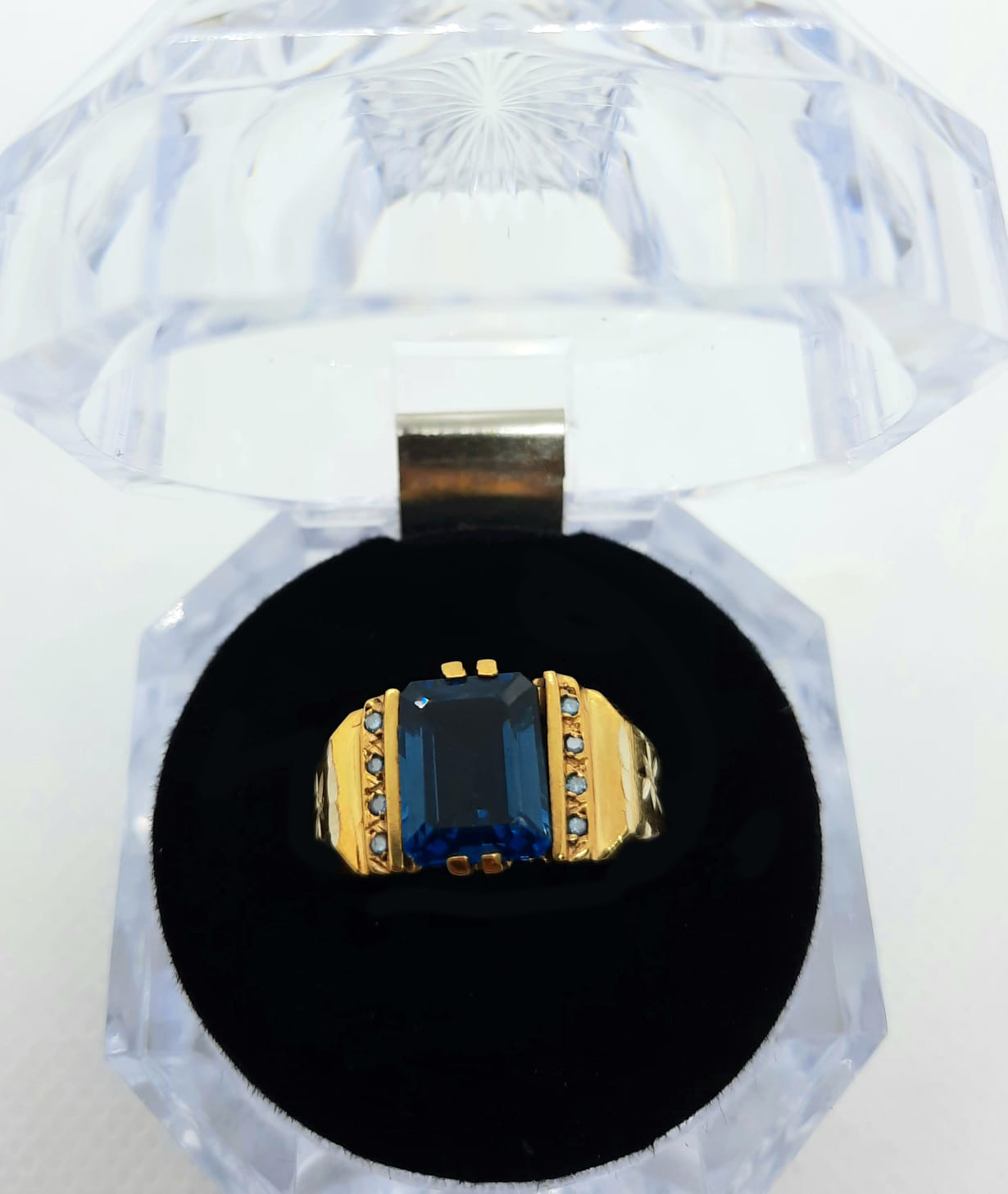 Gold Gent Ring